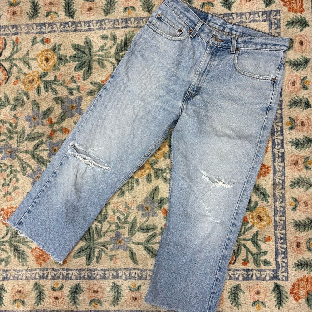 Vintage 505 Levis Jeans 33x23 Cropped Ankle Distressed